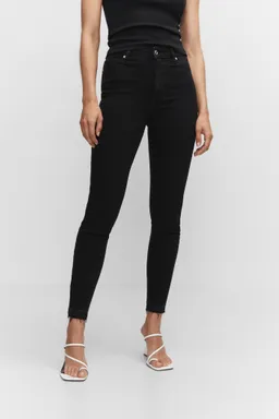 Jeans skinny tiro alto de Mango en Pantalones para argentina