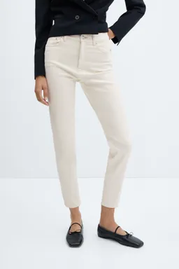Jeans newmom tiro alto confort de Mango en Pantalones para argentina