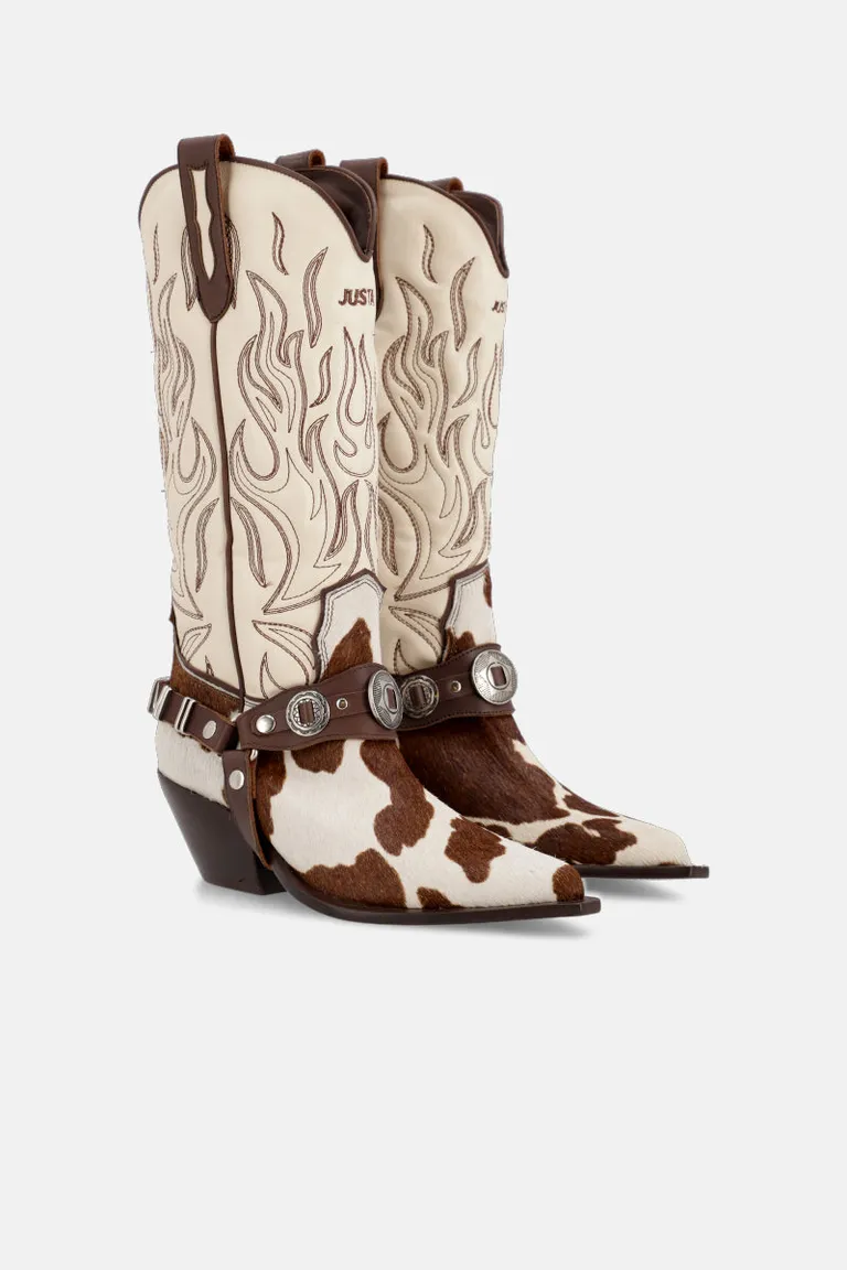Bota western de cuero con diseño exclusivo y detalles artesanales de Justaosadia en Botas y Botinetas para argentina