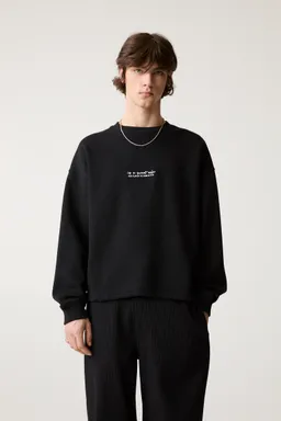 Sudadera boxy sweet color de Pull&Bear en Buzos y Sweaters para argentina