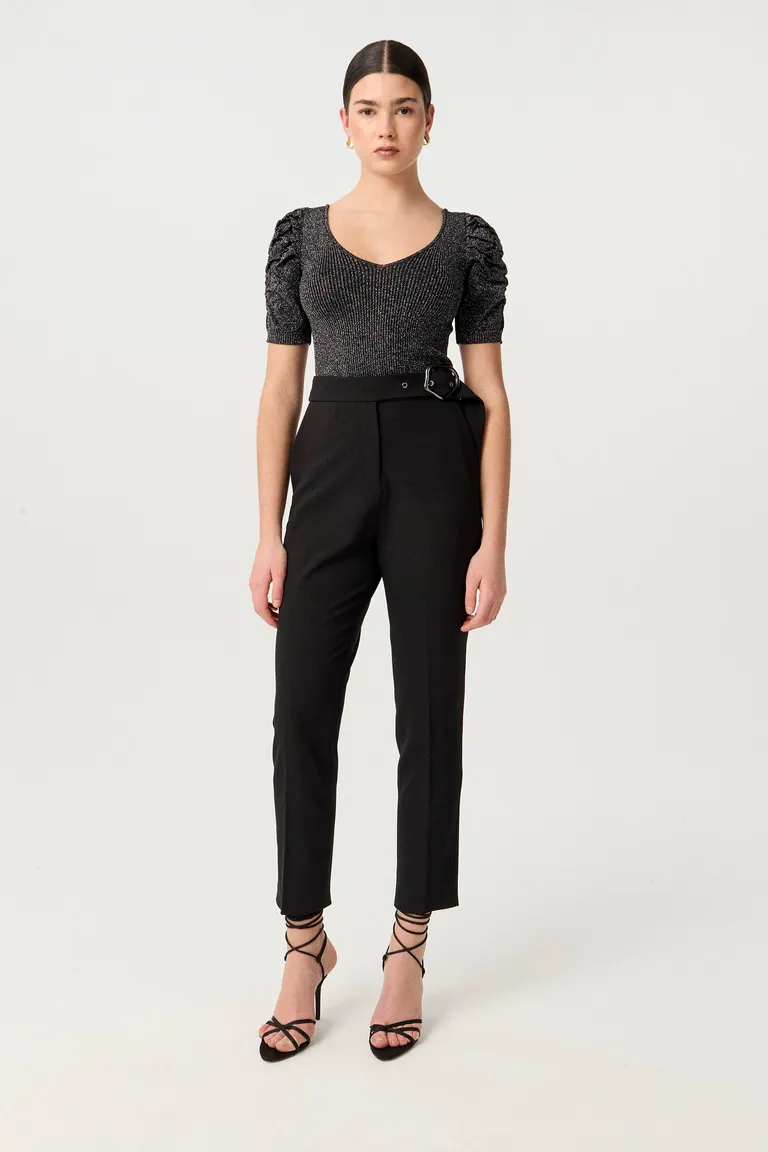 Remera negra tejida con lurex y manga corta puff para noche de Markova en Remeras para argentina