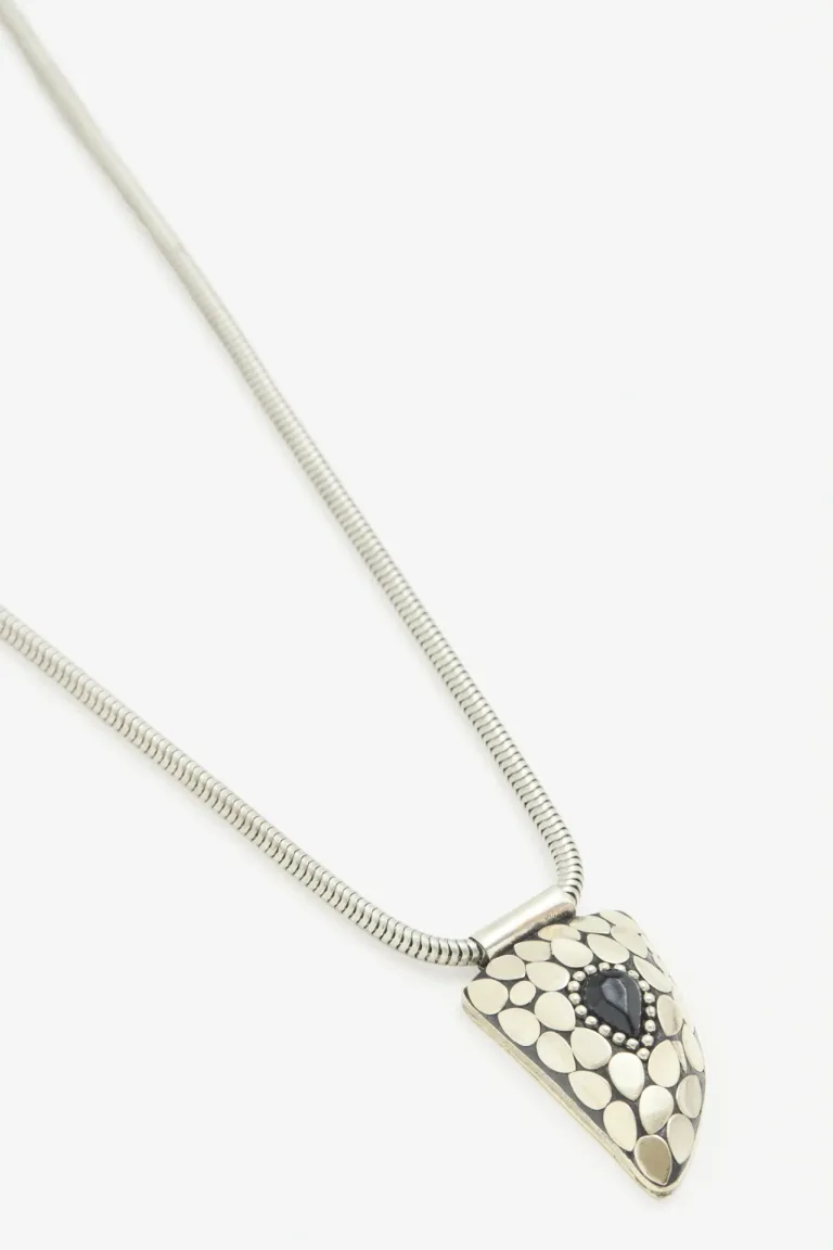Collar de cadena tipo snake con dije de asta y piedrita negra de Rapsodia en Bijouterie para argentina