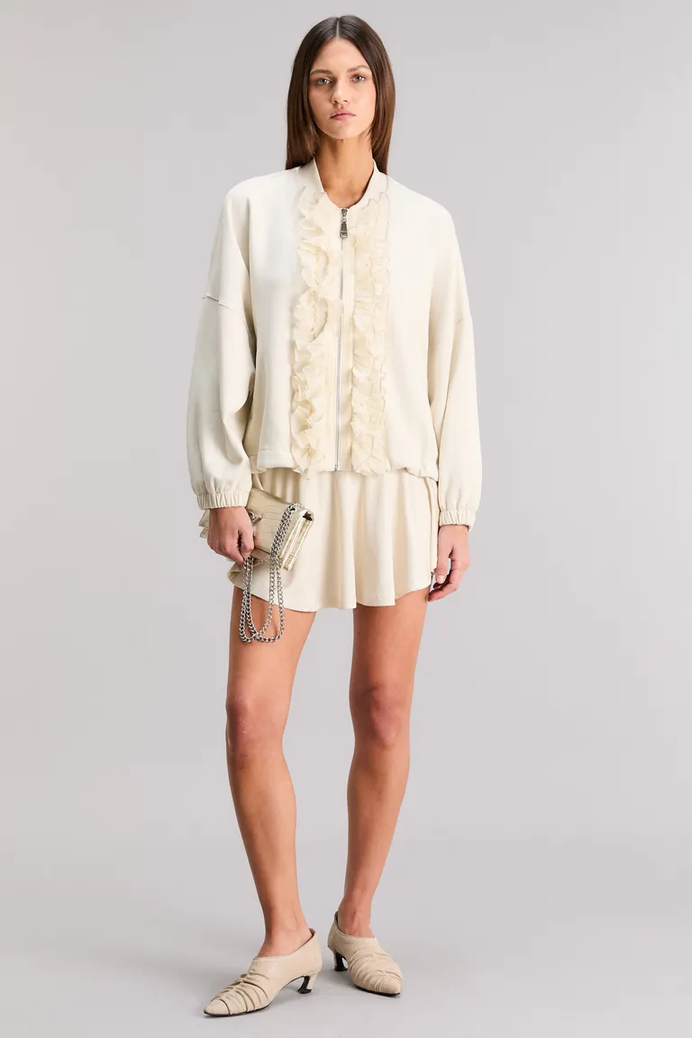 Chaqueta oversize de neoprene y viscosa con detalles en organza de Kosiuko en Chaquetas para argentina