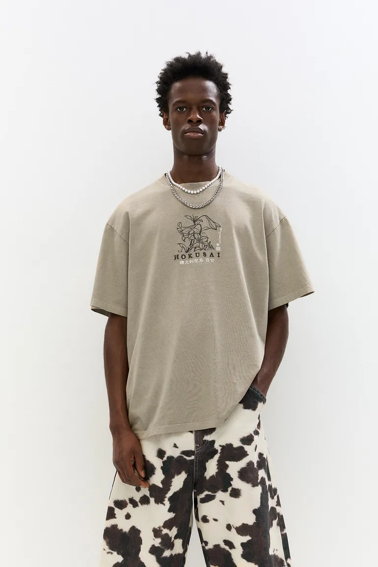 Remera con gráfico hokusai de Pull&Bear en Remeras y Polos para argentina