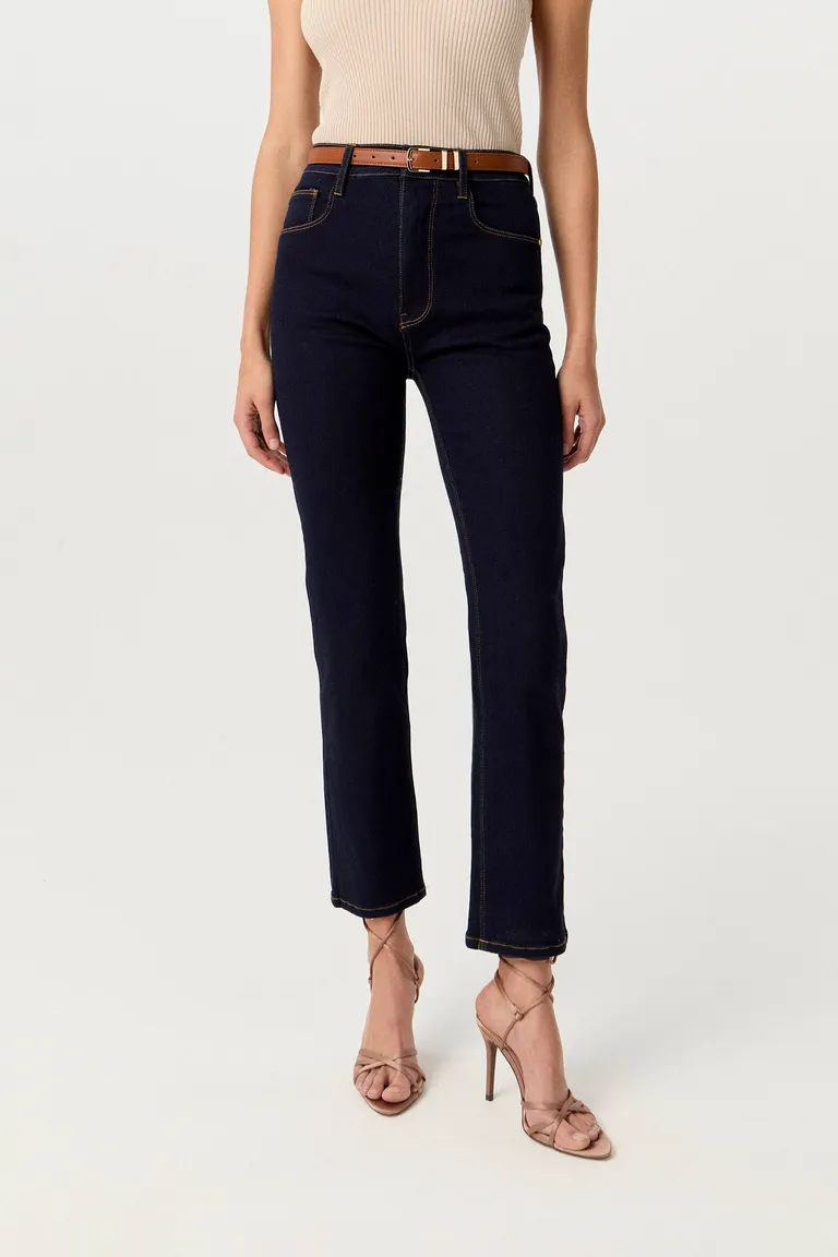 Pantalones de tiro alto con pierna crop flare y cinturón desmontable de Markova en Pantalones para argentina