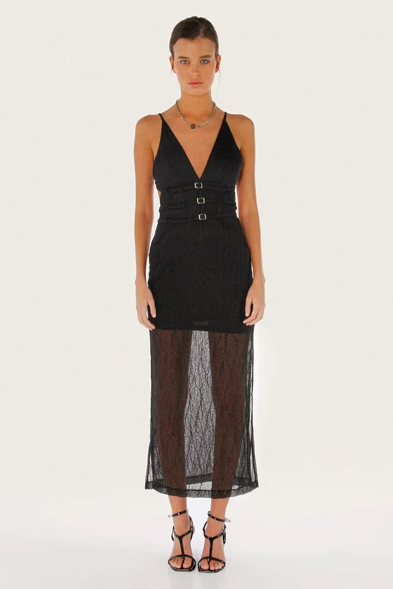 Vestido negro de encaje translúcido con cinturones decorativos y tajos laterales de Sofia Sarkany en Vestidos para argentina