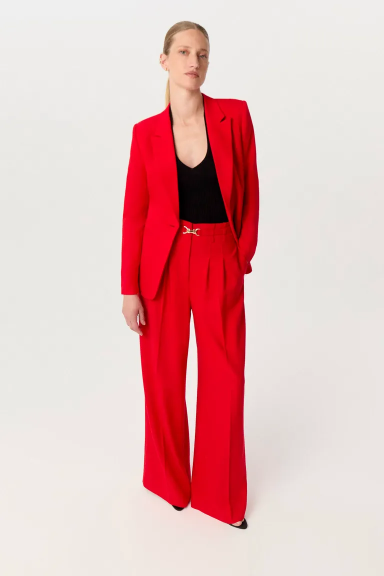 Blazer largo de sastrería viscosa efecto lino con silueta entallada y manga larga de Markova en Blazers para argentina