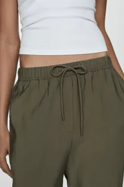 Pantalón jogger con cordón de Mango en Pantalones para argentina