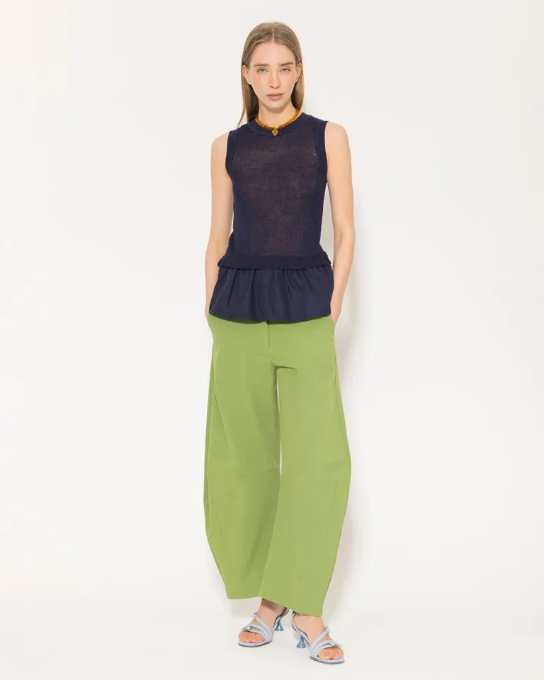 Pantalón feli: Diseño urbano y funcional para un look relajado y moderno de Jazmin Chebar en Pantalones para argentina