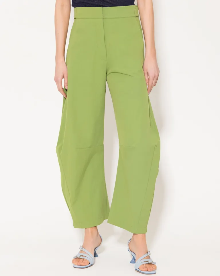 Pantalón feli: Diseño urbano y funcional para un look relajado y moderno de Jazmin Chebar en Pantalones para argentina