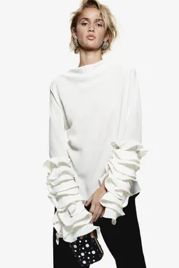 Blusa mangas con volados de H&M en Blusas para argentina