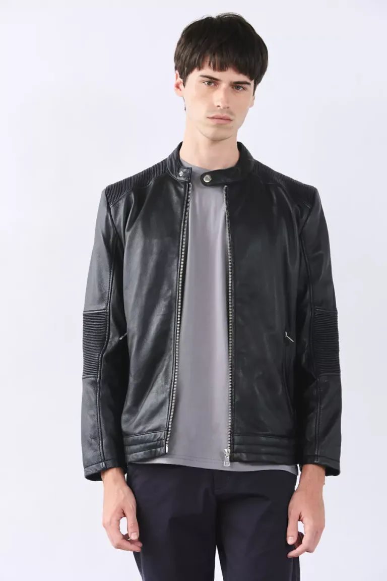 Campera de cuero negra con cuello mao y cierre personalizado para hombre de Bensimon en Abrigos y Camperas para argentina