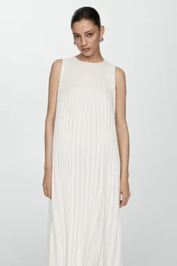 Vestido evasé plisado de Mango en Vestidos para argentina