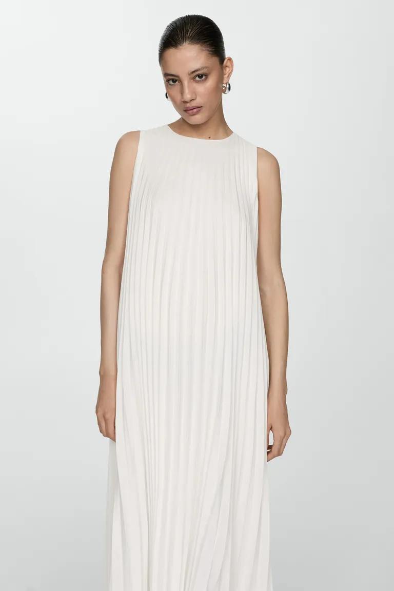 Vestido evasé plisado de Mango en Vestidos para argentina