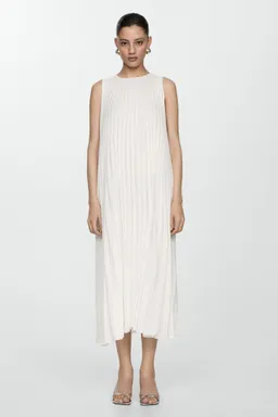 Vestido evasé plisado de Mango en Vestidos para argentina