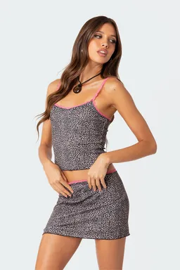 Musculosa lele estampado leopardo de Edikted en Tops para argentina