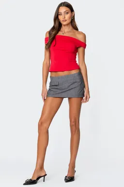 Top lisa con solapa de Edikted en Tops para argentina