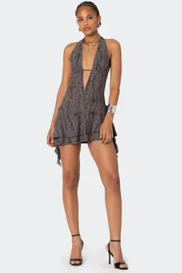 Mini vestido halter desgastado de Edikted en Vestidos para argentina