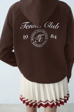 Sudadera estampado con capucha de Mango en Buzos y Sweaters para argentina