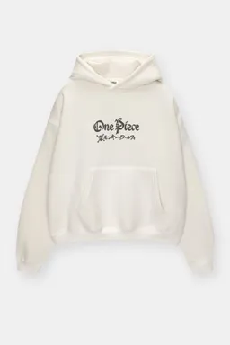 Buzo capucha one piece de Pull&Bear en Buzos y Sweaters para argentina