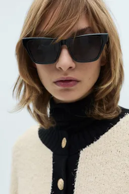 Chaqueta botones contraste de Mango en Chaquetas para argentina