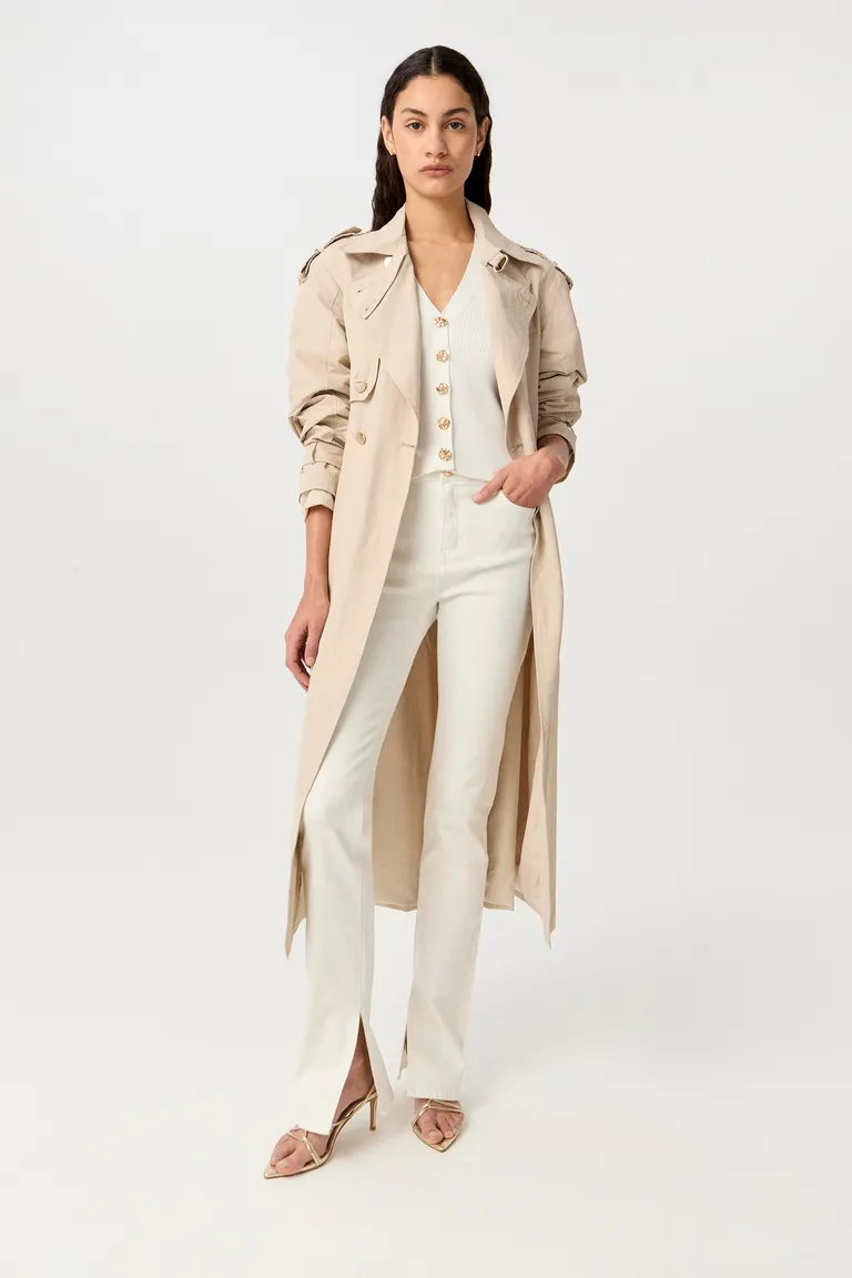 Pantalones de tiro alto con pierna flare en tono beige de Markova en Pantalones para argentina