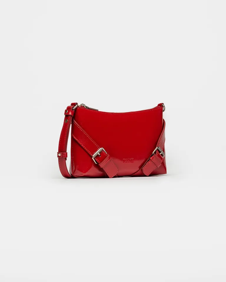 Bandolera mini en cuero charol arrugado con hebillas distintivas de Prüne en Bolsos y Carteras para argentina