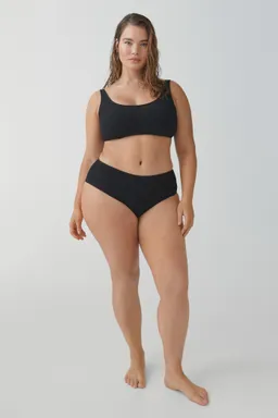 Top bikini texturado de Mango en Swimwear y Beachwear para argentina