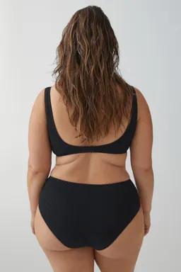 Top bikini texturado de Mango en Swimwear y Beachwear para argentina