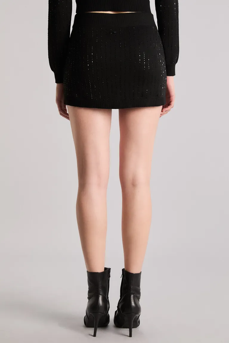 Falda twinkle: elegancia y confort en una prenda única de moda femenina de Kosiuko en Faldas para argentina