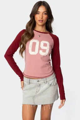 Remera manga larga raglán de Edikted en Remeras para argentina