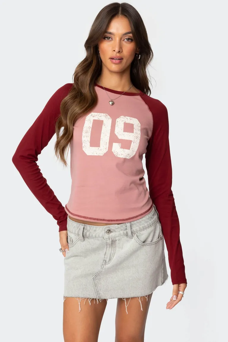 Remera manga larga raglán de Edikted en Remeras para argentina