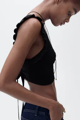 Top crop lazo espalda de Mango en Tops para argentina