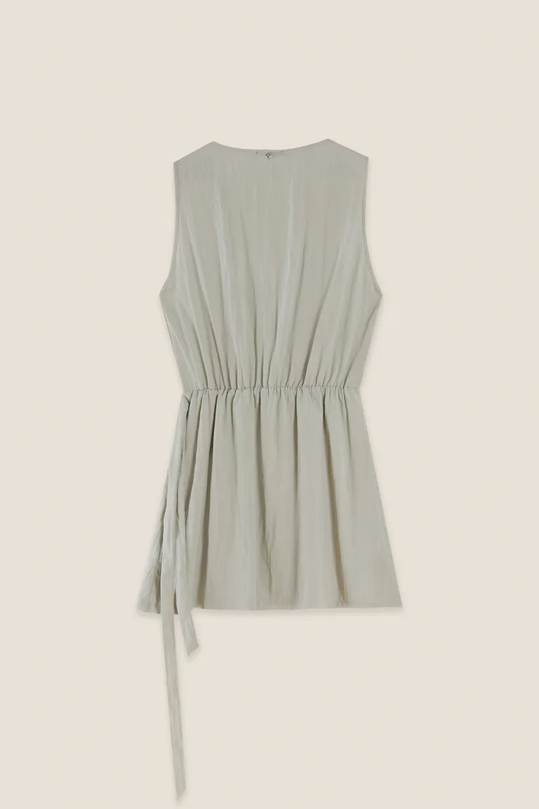 Vestido de línea suelta con detalles brillantes en los hombros de Tucci en Vestidos para argentina