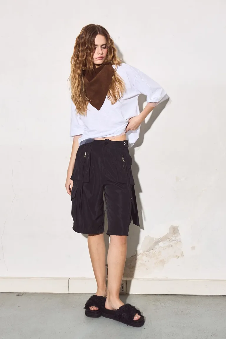 Bermudas de tela tecnológica para mujer - Diseño versátil y confortable de Allo Martinez en Shorts para argentina