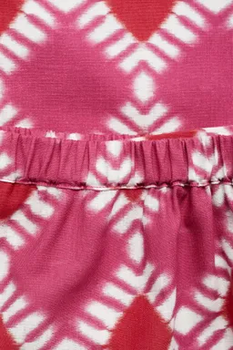 Pantalón estampado geométrico de Mango Teen en Pantalones para argentina