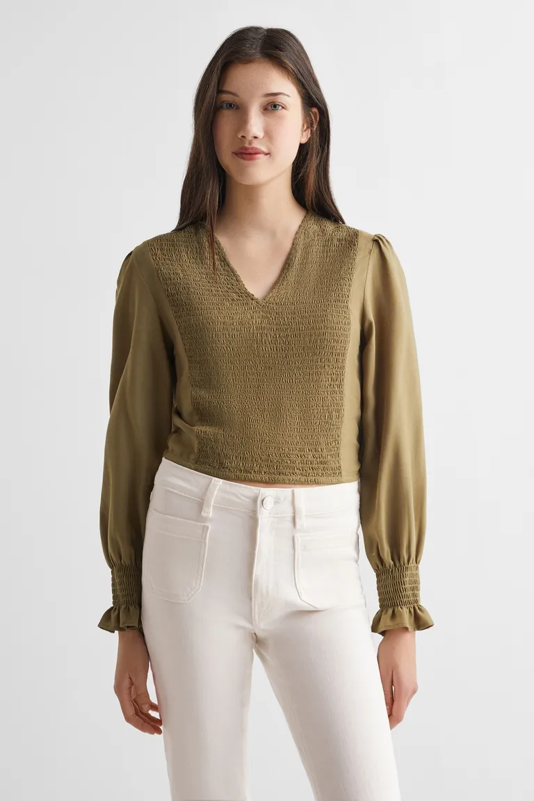 Blusa fluida fruncida de Mango Teen en Blusas para argentina