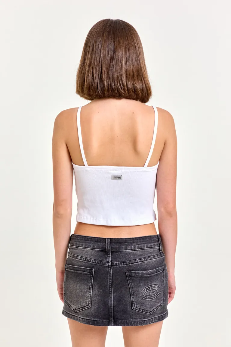 Top de algodón blanco con tiras ajustables y detalles de puntilla de 47 Street en Tops para argentina