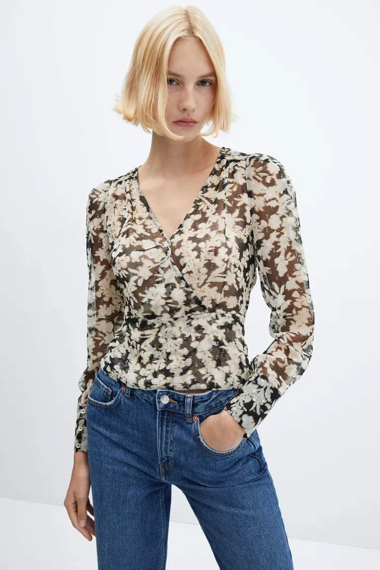 Blusa cruzada estampado floral de Mango en Blusas para argentina
