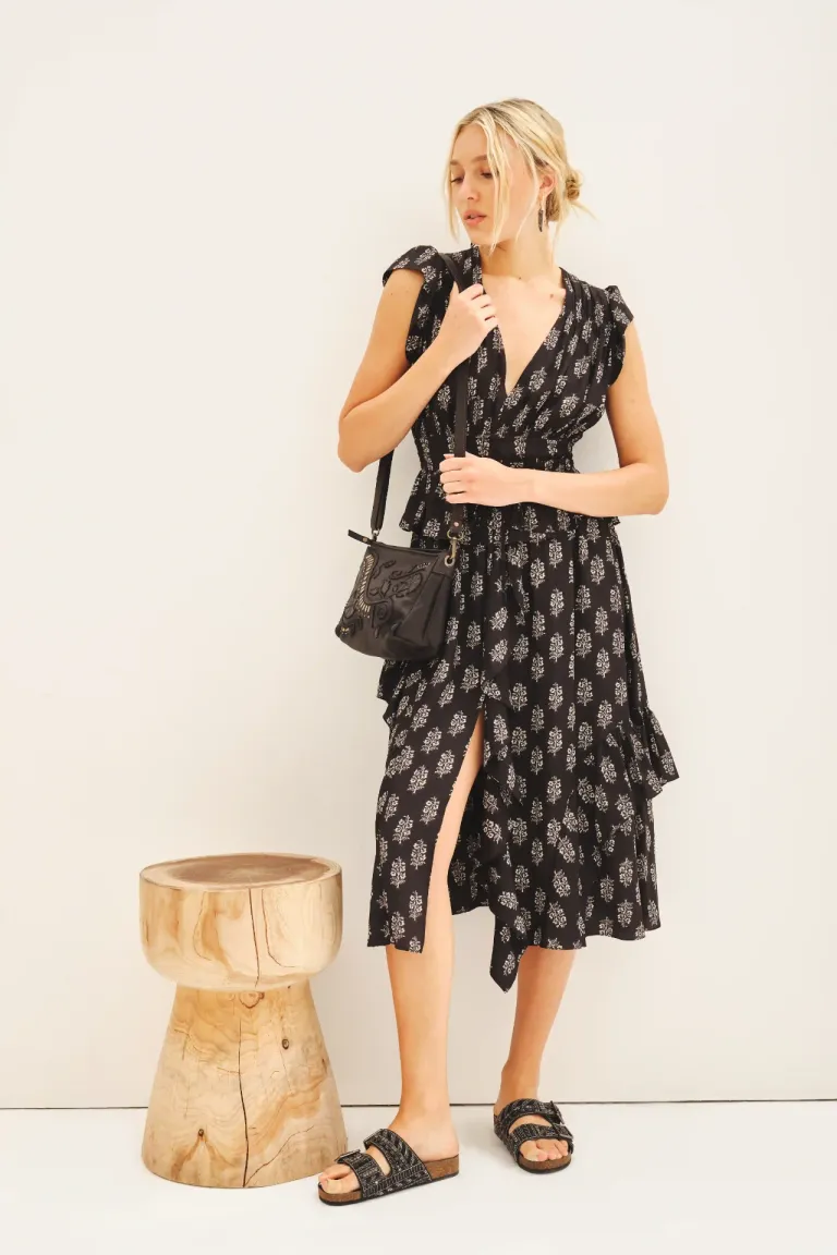 Vestido estampado midi con volados y frunces elegante y versátil de Rapsodia en Vestidos para argentina