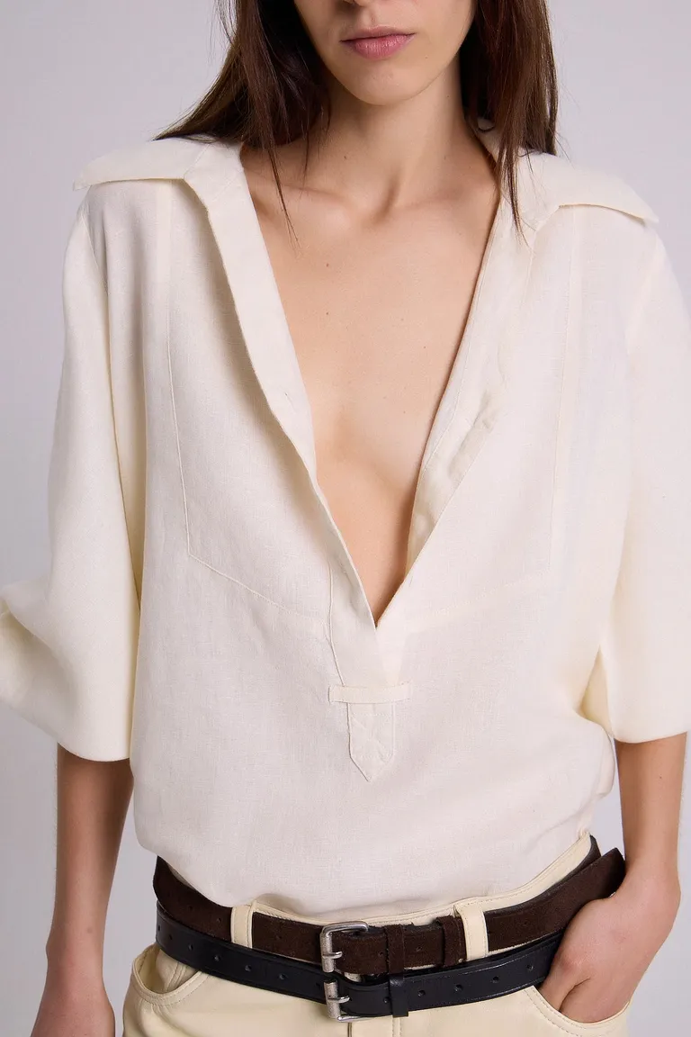 Camisa de corte amplio y mangas tipo globo para un estilo elegante y fresco de Maria Cher en Camisas para argentina