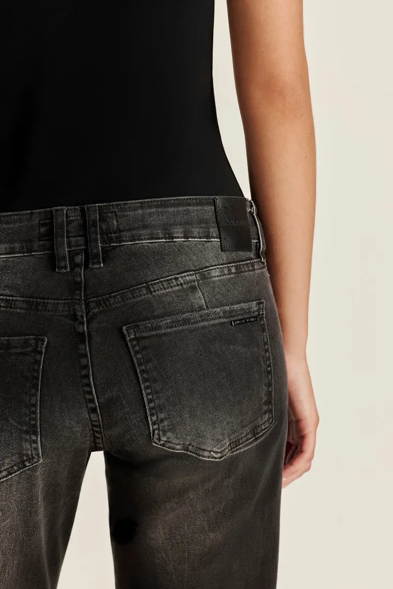 Pantalón de denim de tiro bajo y corte recto con lavado envejecido de Tucci en Pantalones para argentina