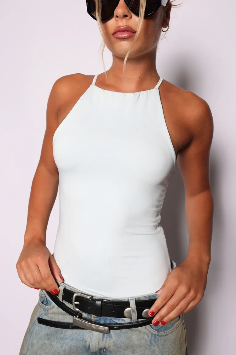 Cuerpo escotado de microfibra para mujer, corte recto y ajuste ceñido de Top White en Bodies para argentina