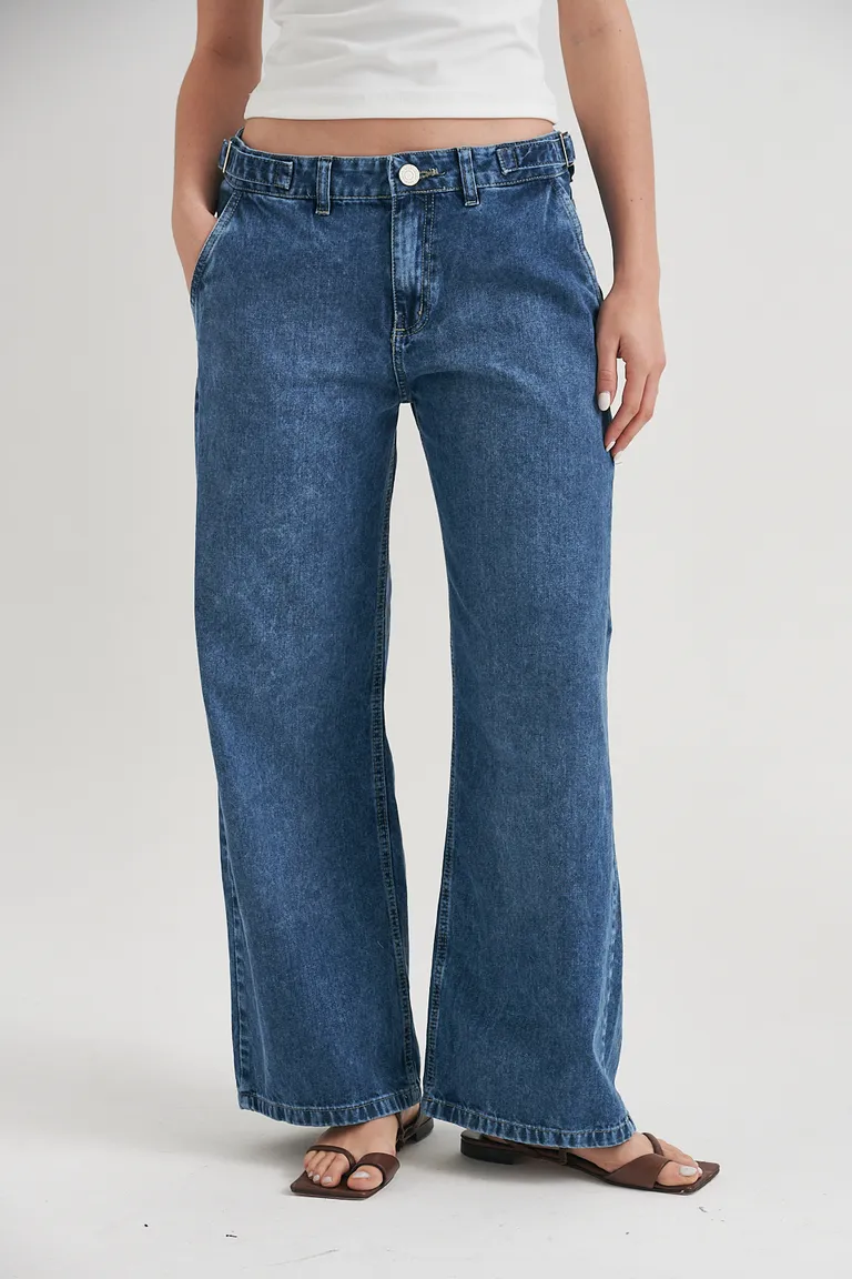 Pantalón Azul de Corte Recto y Hebilla Metálica Decorativa de Sweet en Pantalones para argentina