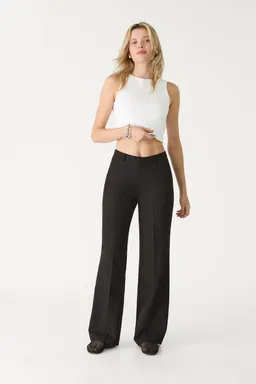Pantalón de vestir recto de Stradivarius en Pantalones para argentina