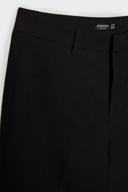 Pantalón de vestir recto de Stradivarius en Pantalones para argentina