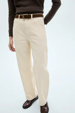 Pantalón pana balloon tiro alto de Mango en Pantalones para argentina
