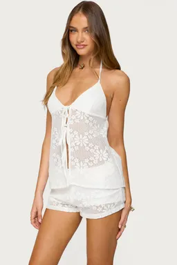 Top halter texturizado floral arlie de Edikted en Tops para argentina
