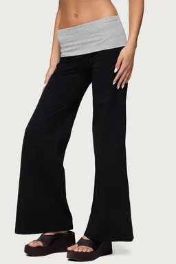 Pantalón ancho doblez contraste de Edikted en Pantalones para argentina