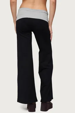 Pantalón ancho doblez contraste de Edikted en Pantalones para argentina